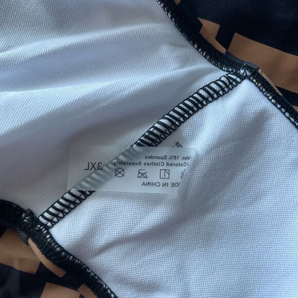 Swimsuit - Picture 5 of 8